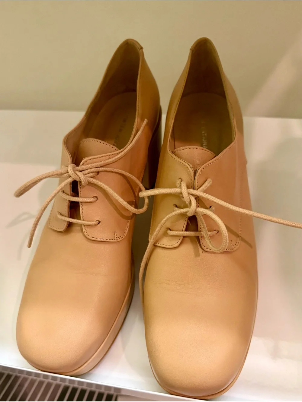 Intentionally Blank Albany Platform Pump, Women’s Size 9